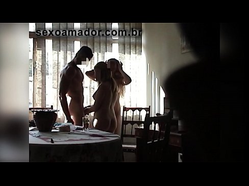 ❤️ Els amics sexuals conviden un home gegant i un trio amb ell ☑ Porno al ca.port-amurasso.ru ❌️❤