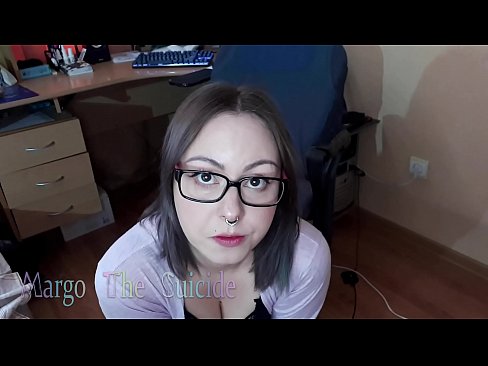 ❤️ Noia sexy amb ulleres xucla un consolador profundament davant la càmera ☑ Porno al ca.port-amurasso.ru ❌️❤